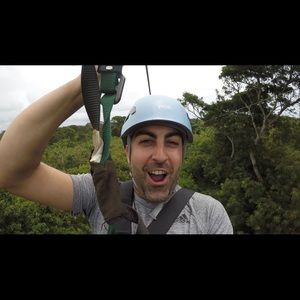 Meet your Posher, Devin